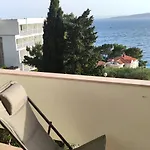 Garni Ivanac * 브렐라