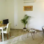 Garni Ivanac 브렐라