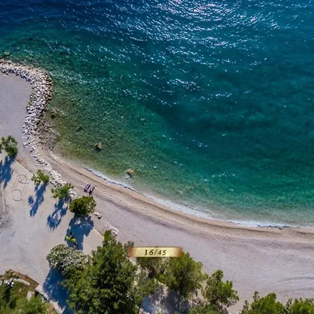 Garni Ivanac Holiday home