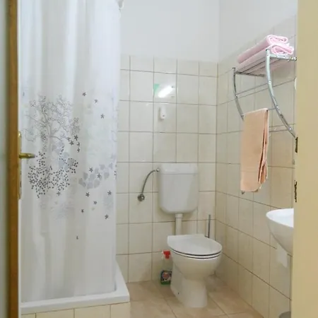 Garni Ivanac Holiday home