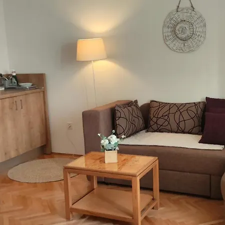 Holiday home Garni Ivanac Brela