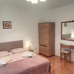 Vakantiehuis Garni Ivanac Brela