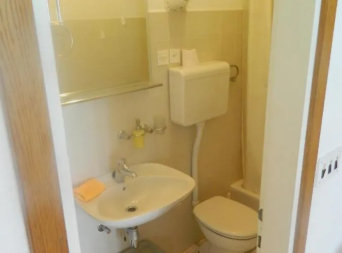 Garni Ivanac بيت للعطل *