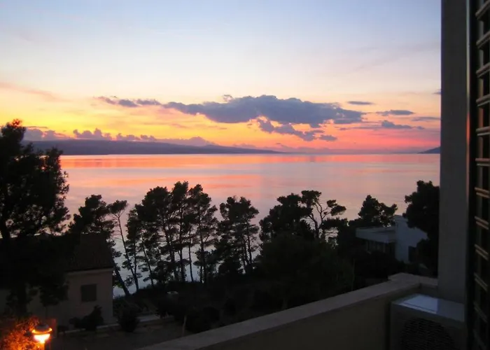 Garni Ivanac بيت للعطل *